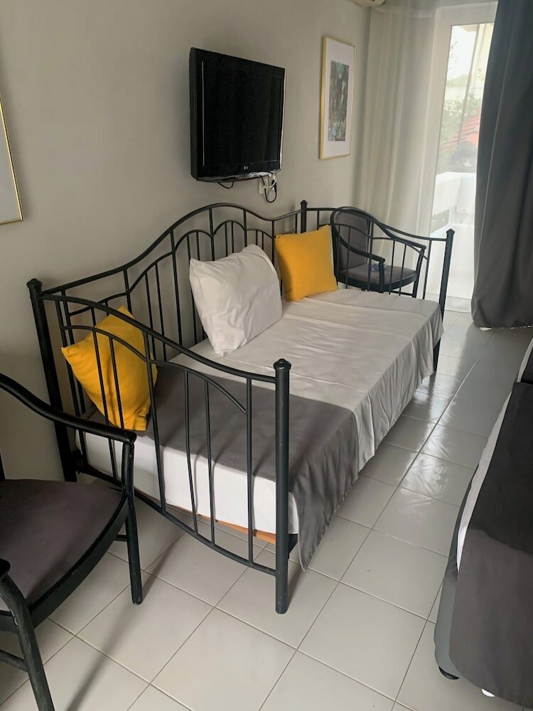 Фото Alkyonides Hotel