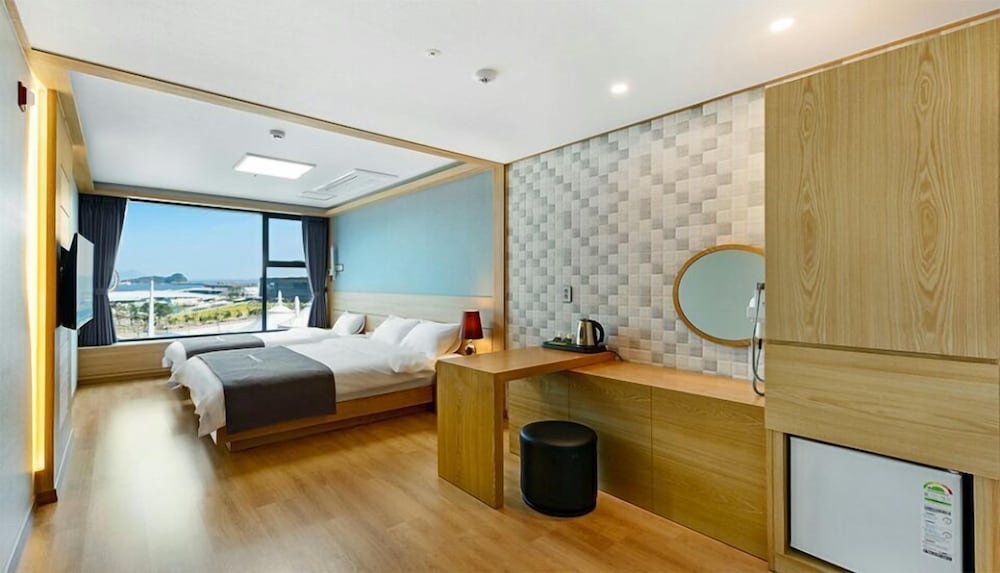 Фото Paulownia Hostel & Guest House