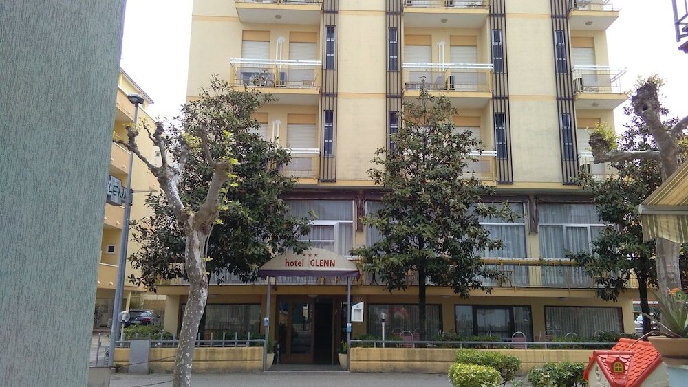 Фото Hotel Glenn