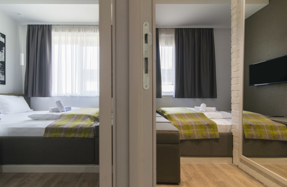 Фото Hotel Belgrade Inn