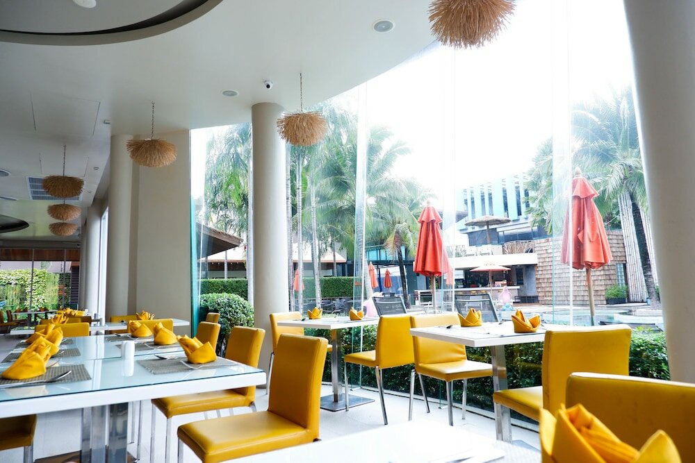 Фото The Beach Heights Resort