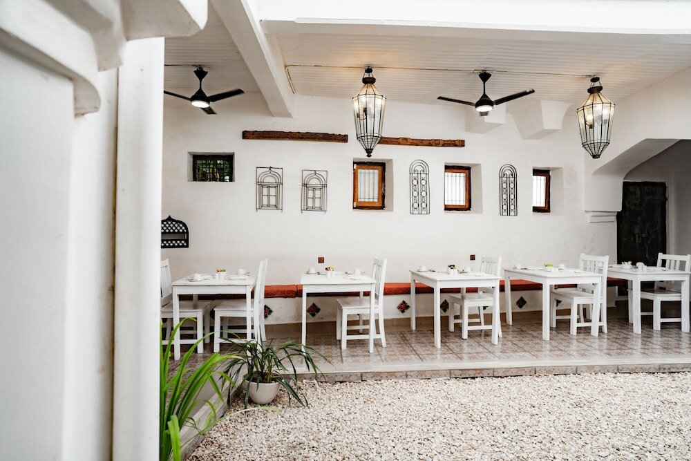 Фото Zanzi House