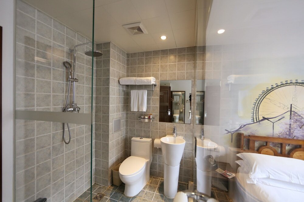 Фото Nostalgia Hotel Beijing Yonghe Lama Temple