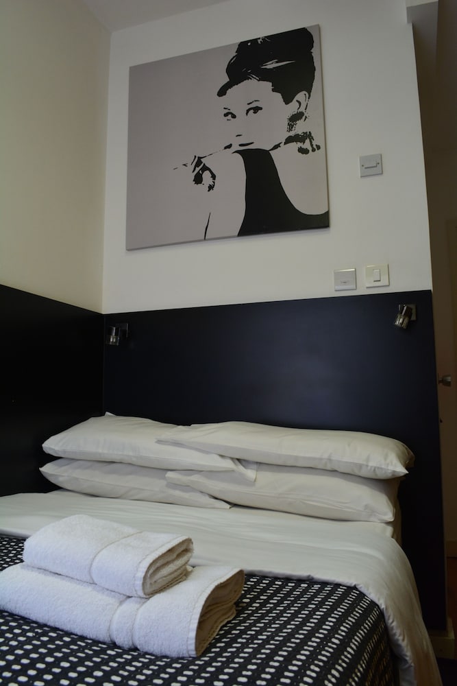 Фото Studios 2 Let North Gower