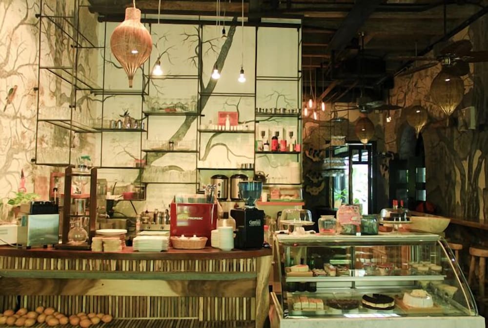 Фото The Happy 8 Retreat @ Old Town