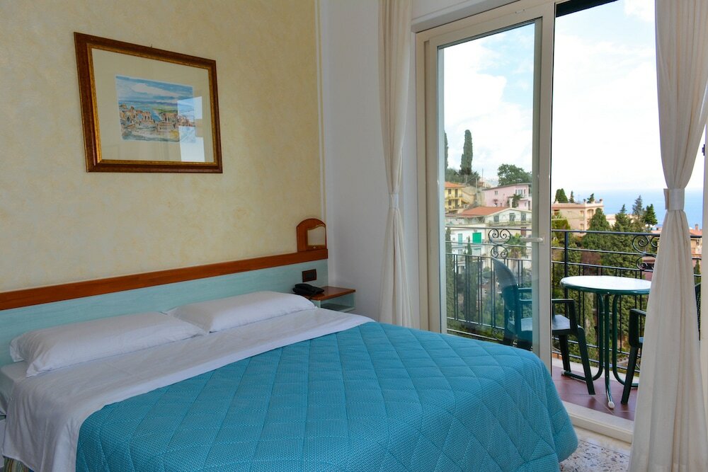 Фото Hotel Condor