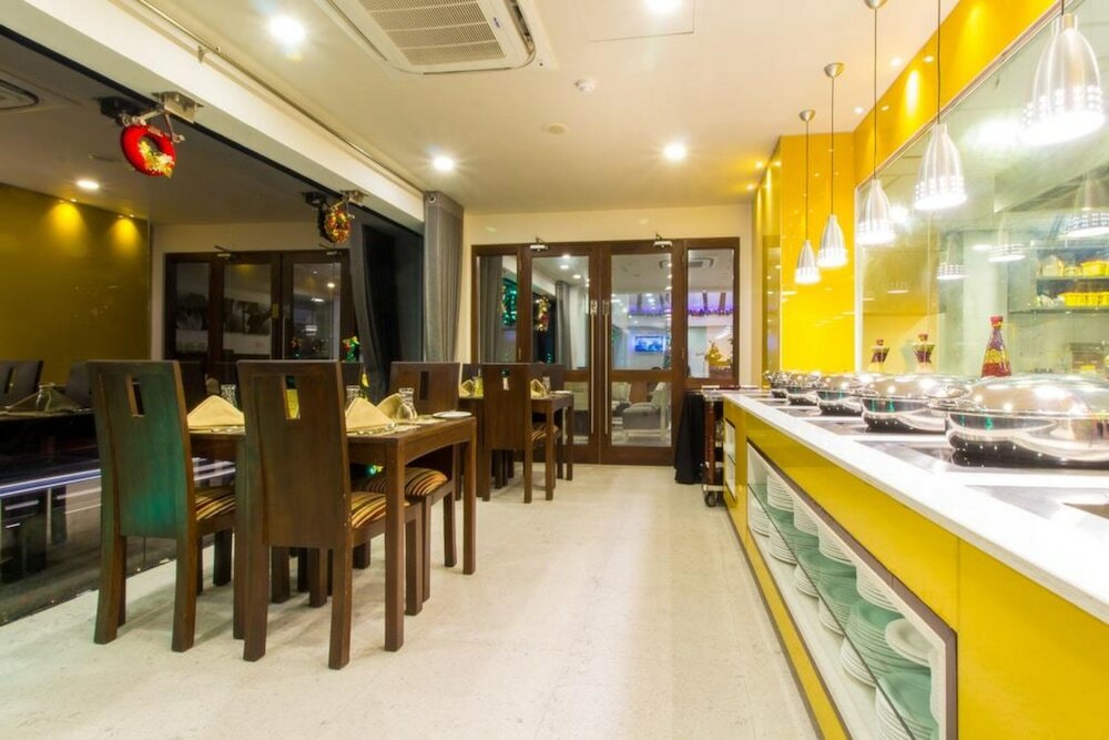 Фото The Ocean Colombo