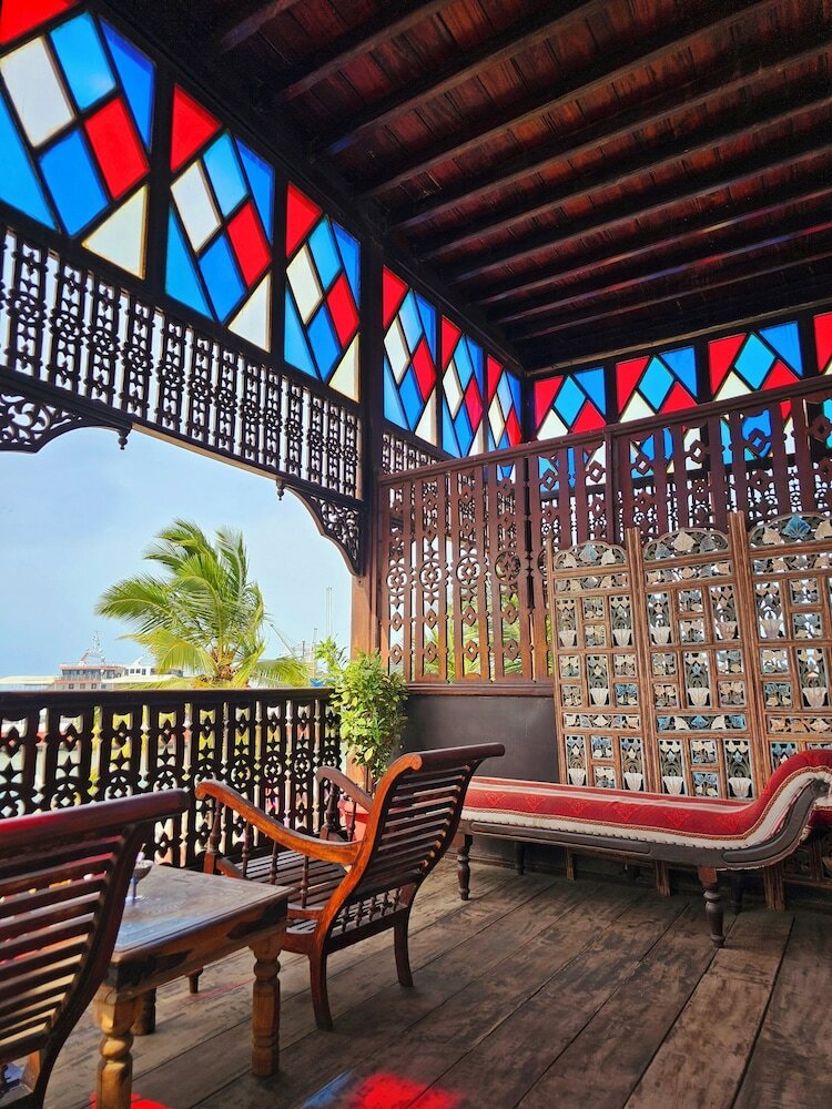 Фото Mizingani Seafront Hotel