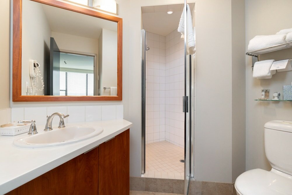 Фото Ocean Promenade Hotel