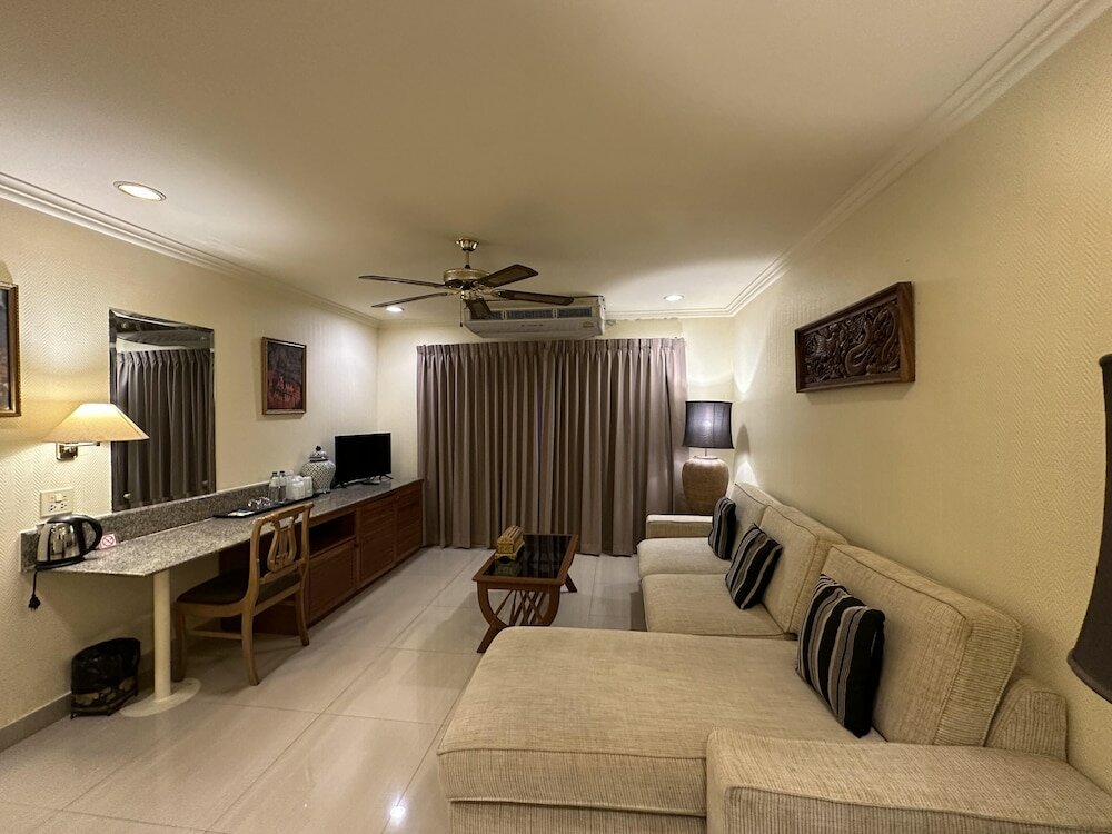 Фото Copa Hotel Pattaya