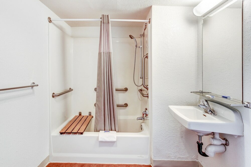 Фото Motel 6 Medford