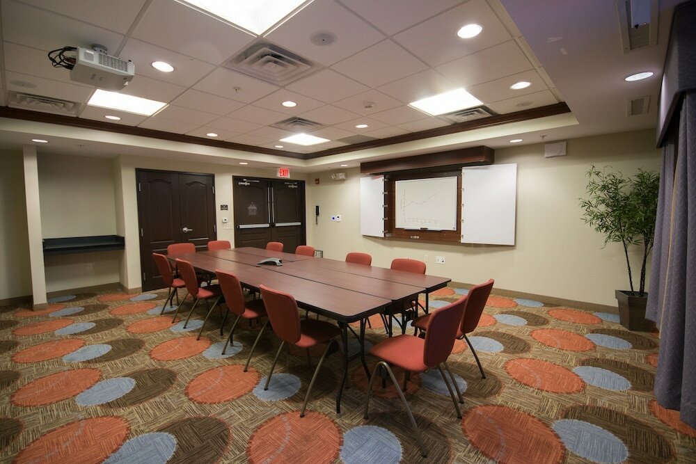 Фото Staybridge Suites Montgomeryville, an Ihg Hotel