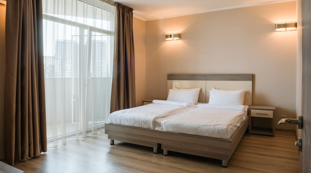 Фото Silk Road Sea Towers Batumi Apart Hotel