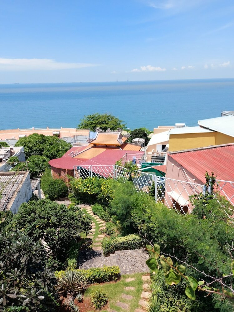 Фото Léman Cap Resort & SPA