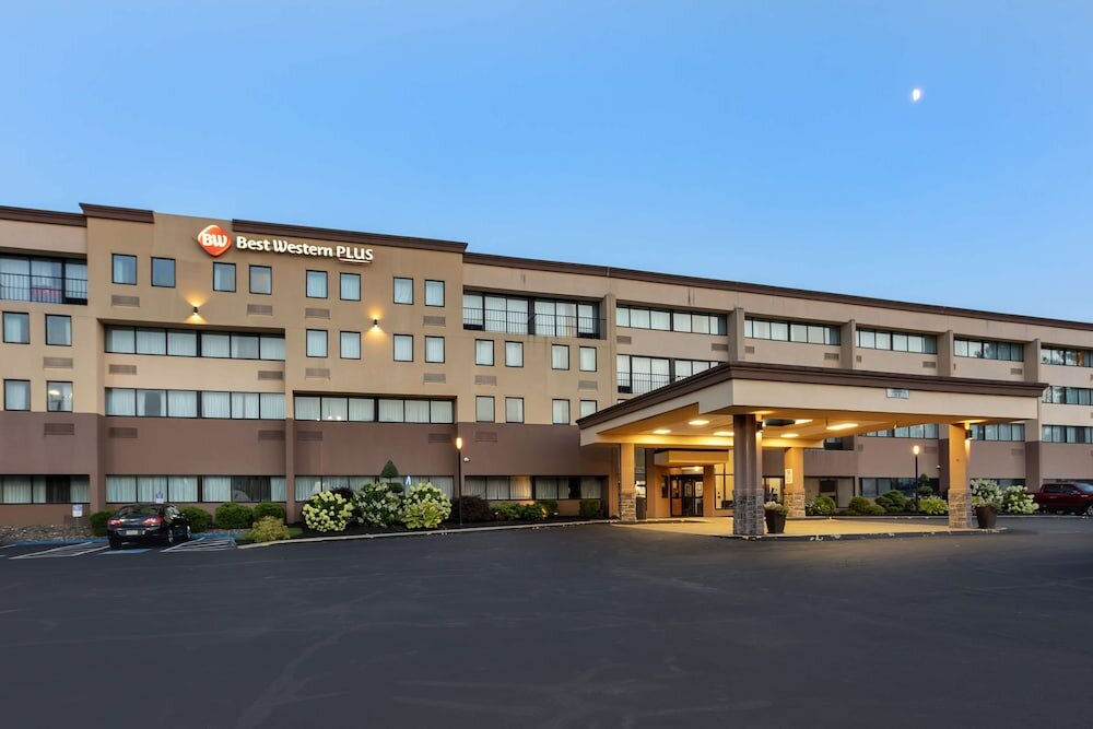 Фото Best Western Plus Reading Inn & Suites