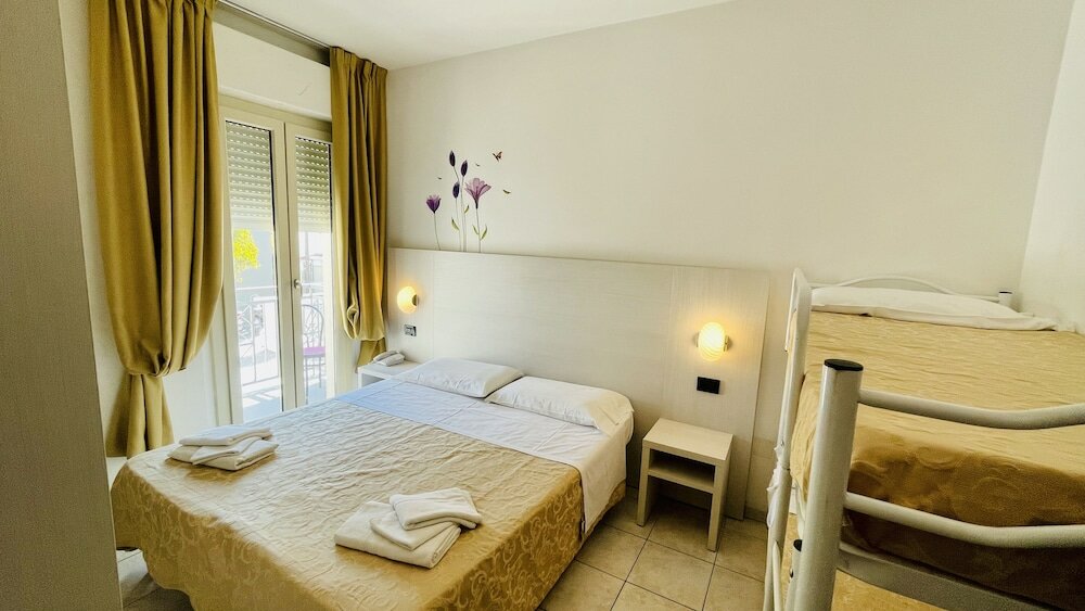 Фото Hotel Marina