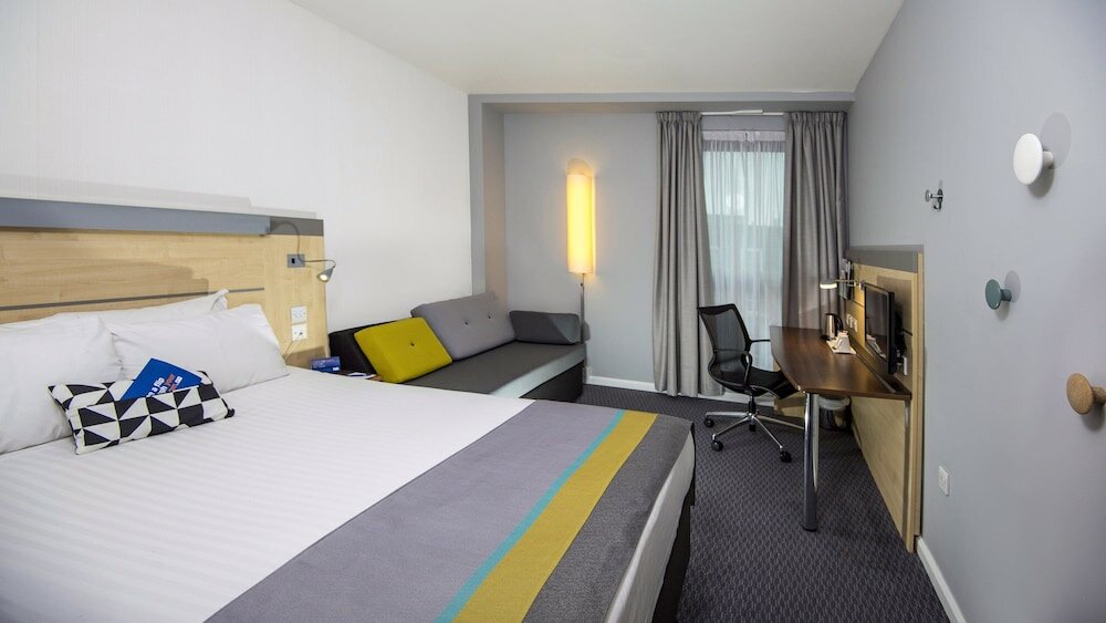 Фото Holiday Inn Express Hull City Centre an Ihg Hotel