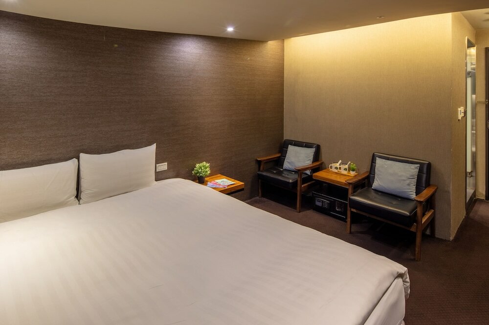 Фото Goodmore Hotel