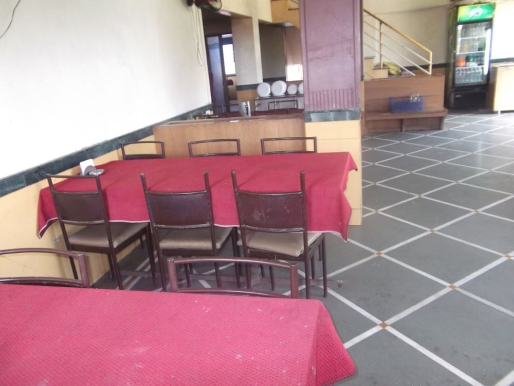 Фото Samruddhi and Shree Inn Lodge