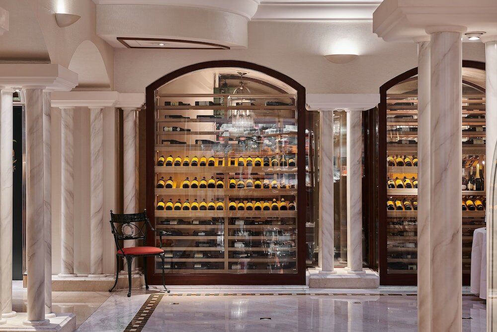 Фото The Riviera Hotel