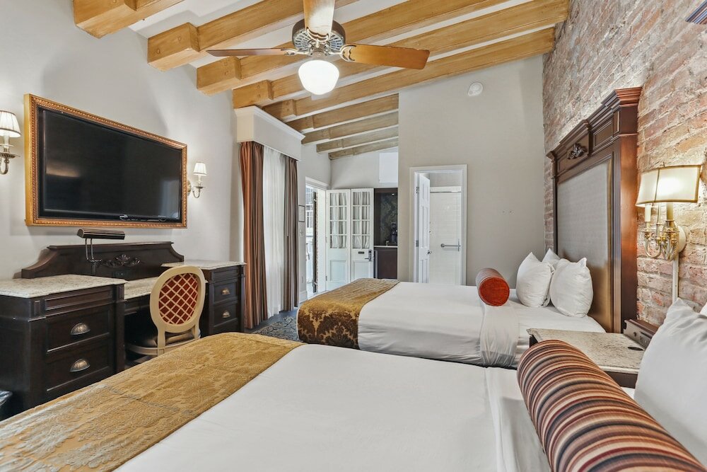 Фото Place d'Armes Hotel