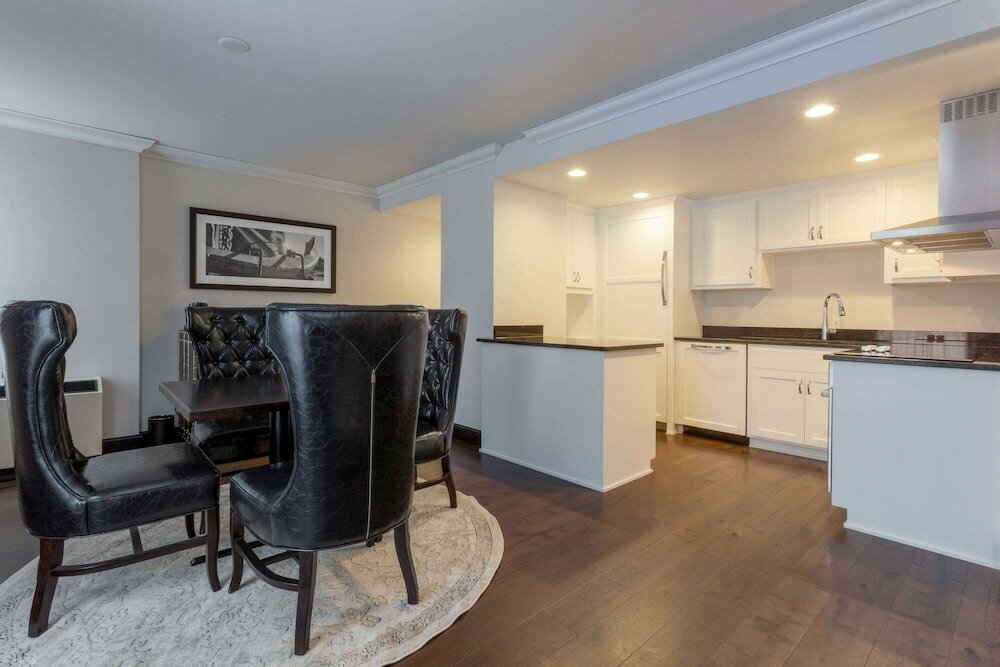 Фото Hotel Retlaw, Trademark Collection by Wyndham