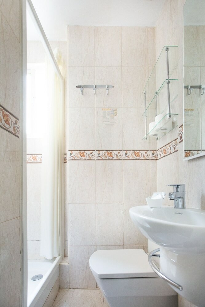 Фото Hostal Los Alpes