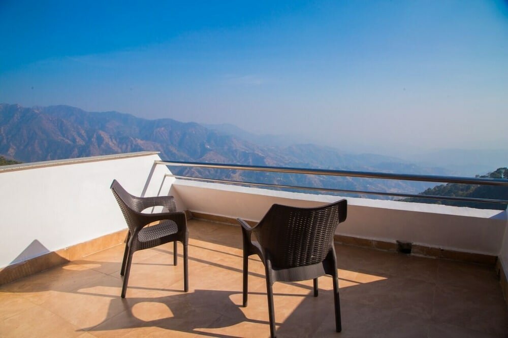 Фото Blue Pine Resort