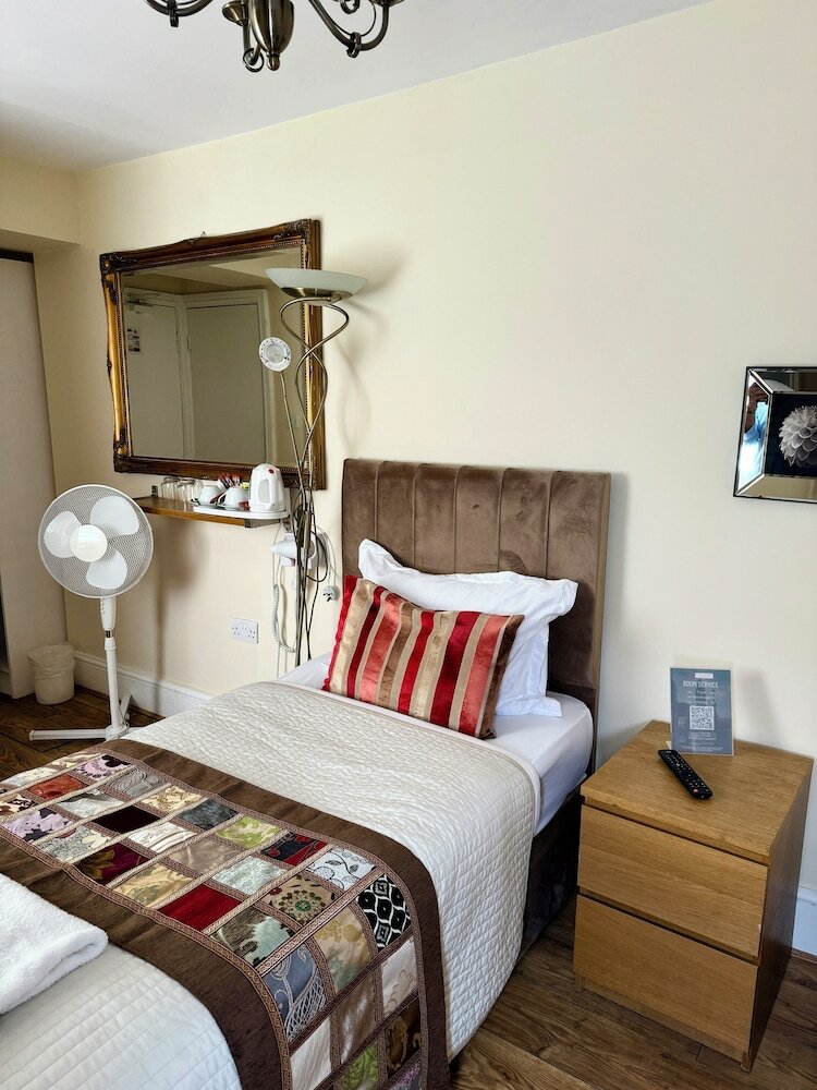 Фото ABC Hyde Park Hotel