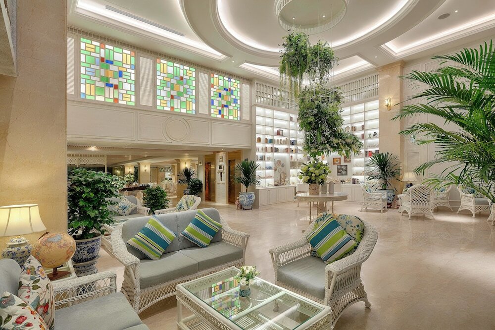 Фото Au Lac Charner Hotel