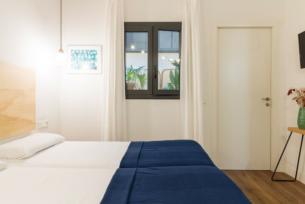 Фото Magatzem 128