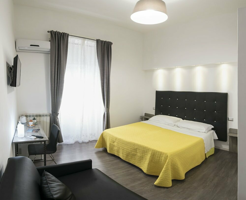 Hotel B&b Solimena, Naples, photo