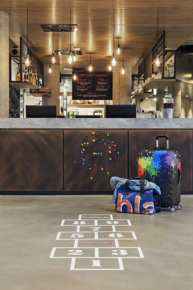 Фото Moxy Duesseldorf South