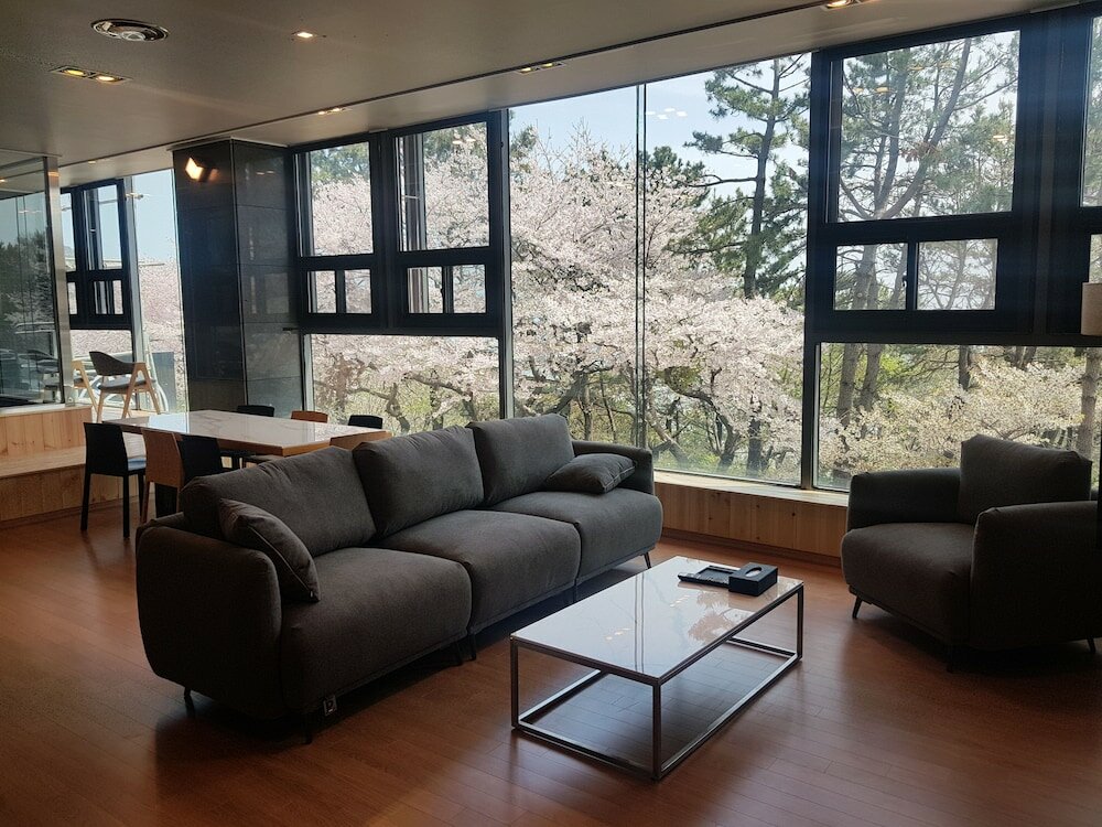 Фото Suntree Hotel