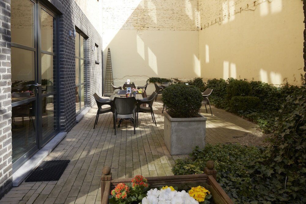 Фото 123800312978