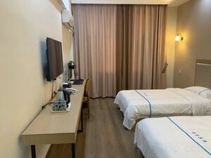 Deyang Danji Hotel (No.581-1 Section 2 of Huashan South Road), hotel