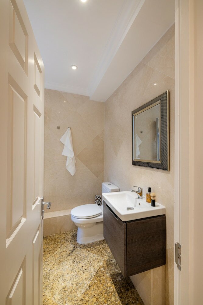 Фото The Courtfield