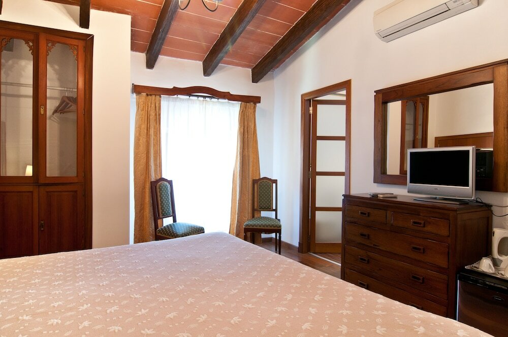 Фото Hotel Segles