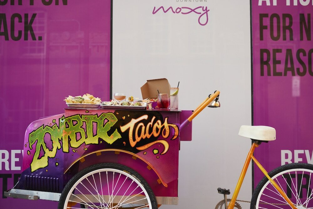 Фото Moxy Louisville Downtown