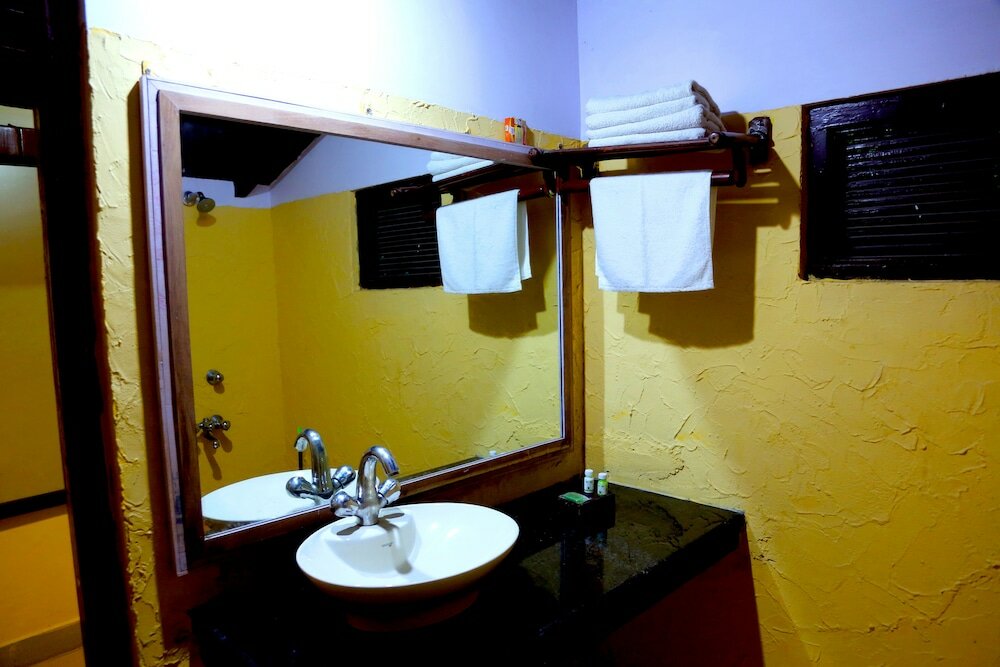 Фото Corbett Wild Resort - A River Access Property