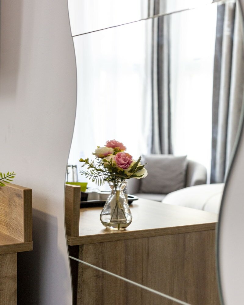 Фото Wellesley Hotel