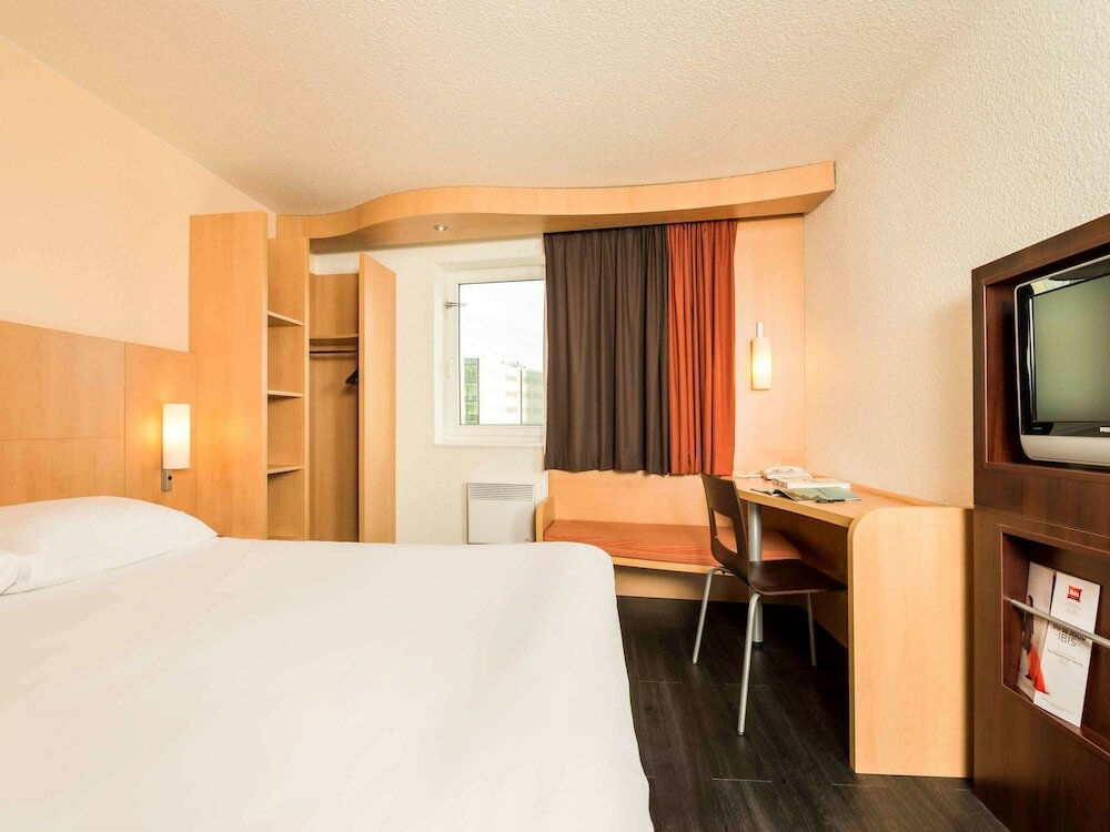 Фото Ibis Paris Porte de Vanves Parc des Expositions