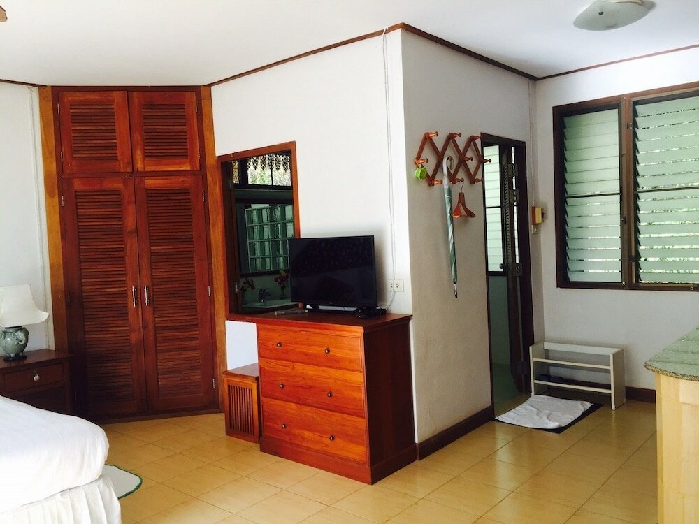 Фото Ruen Thai Rim Haad Resort