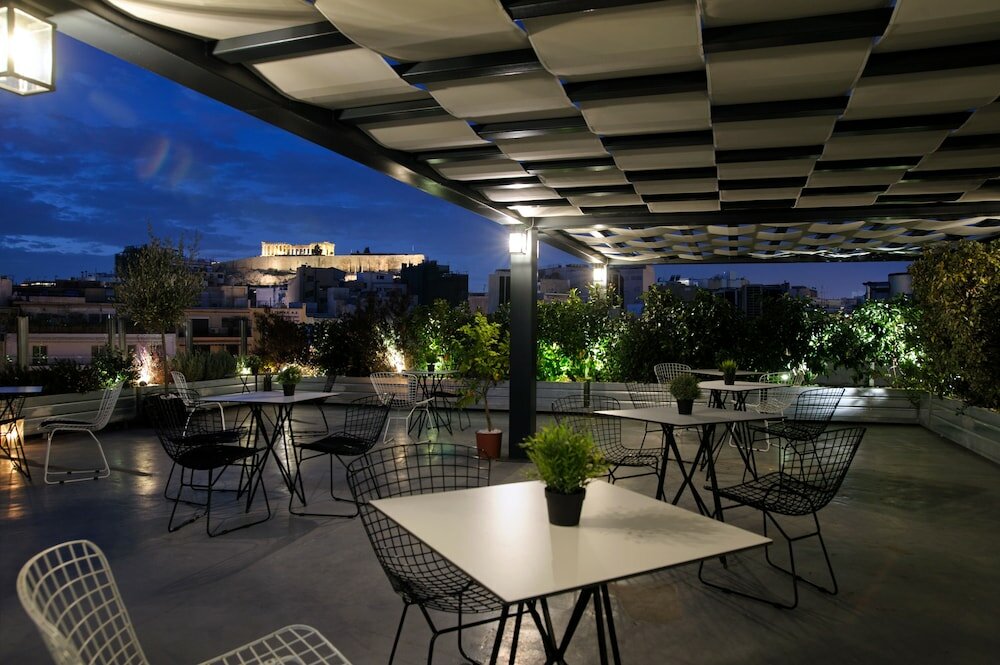 Фото B4b Athens Signature Hotel