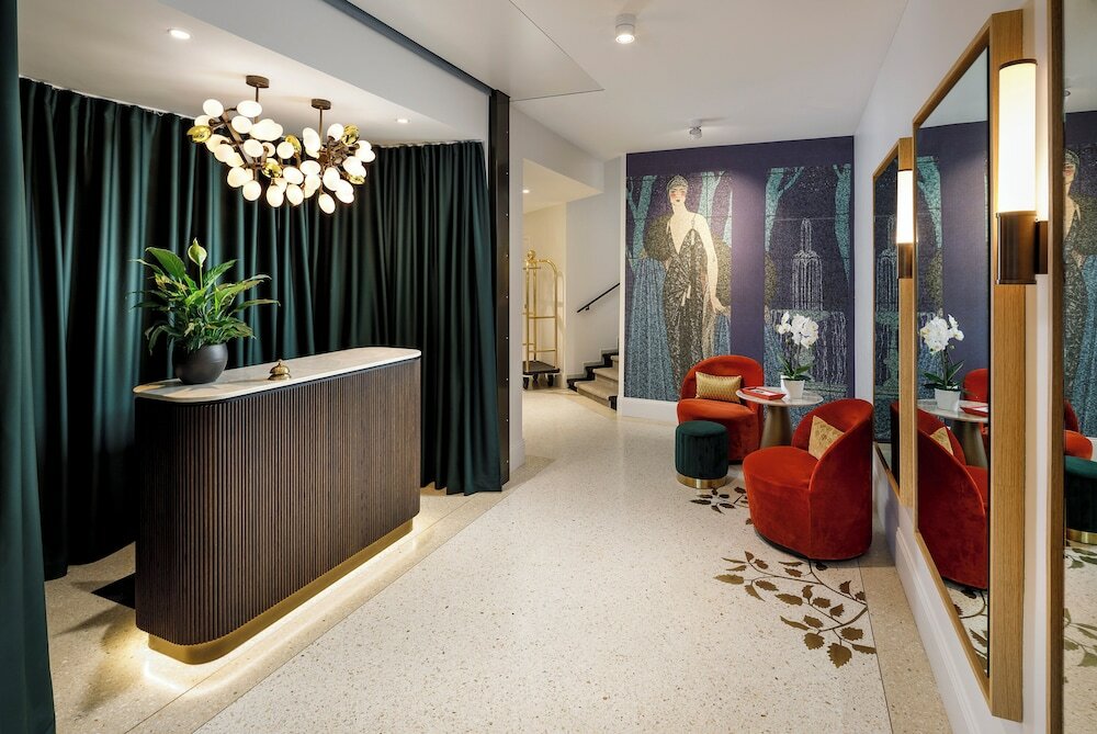 Фото Ambassador Hotel Zriuch