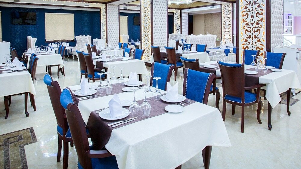 Фото Emerald Hotel