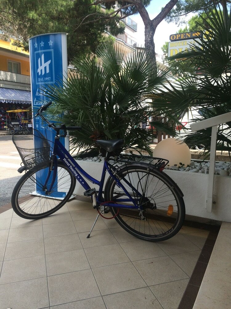 Фото Hotel Touring