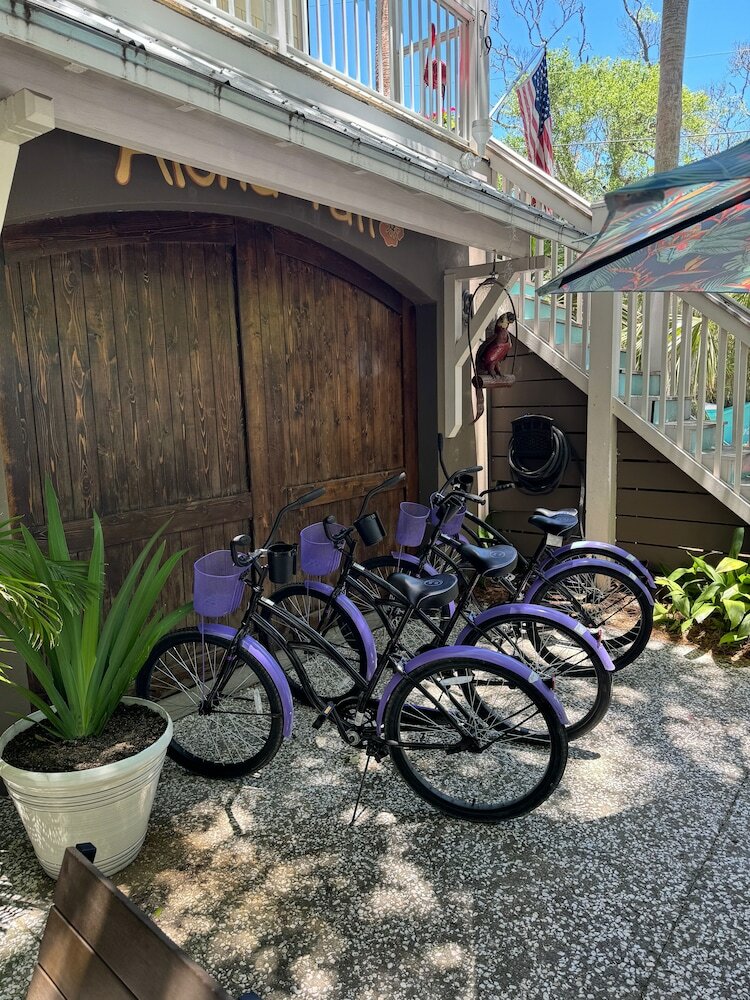 Фото Water's Edge Inn - Adults Only