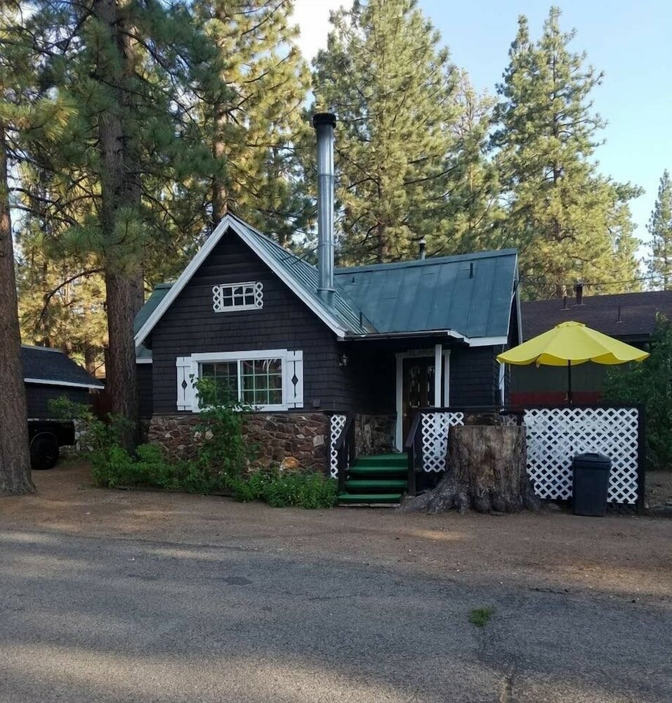 Фото Black Forest Lodge And Cabins