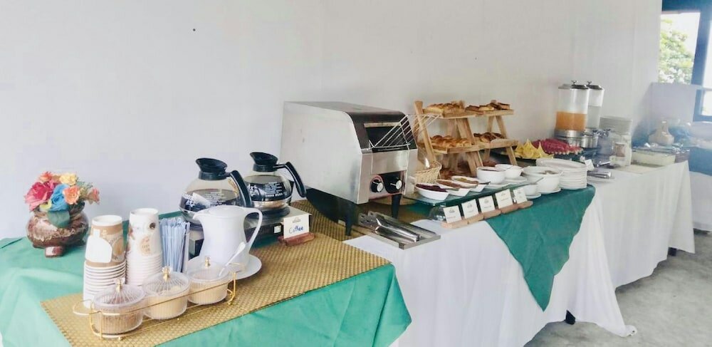 Фото Days Inn by Wyndham Aonang Krabi